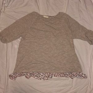 Easel brand 3/4 sleeve blouse stripe w/ floral